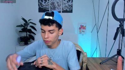 Room_69x webcam model stream image