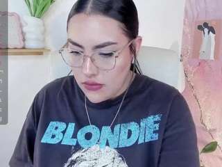 malley-adams webcam camsoda model stream image