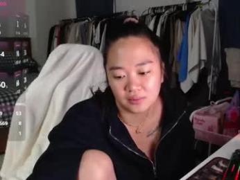 sexypenguin13 webcam chaturbate model stream image