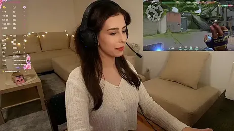 cosmosbaby webcam model stream image