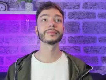 noah_ricci_ webcam model stream image