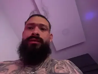 queenryan webcam model stream image