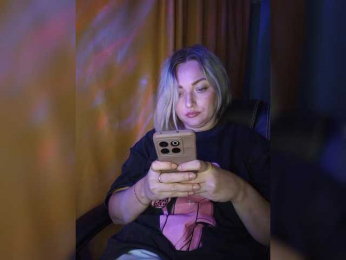 Tanysha-1 webcam model stream image