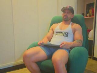 Andrew Fame webcam model stream image