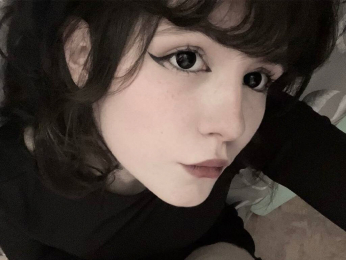 LunaAchlis webcam model stream image