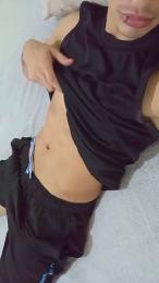 Bra8 webcam model stream image