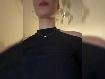 -Lana-Chester- webcam model stream image