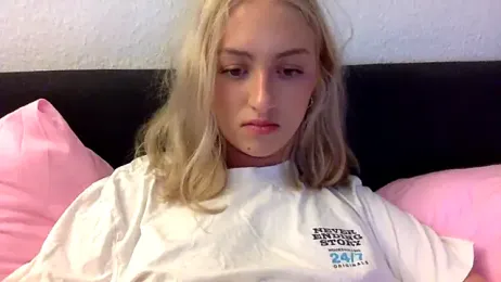 Kitty_Swetty webcam model stream image