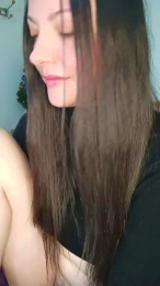 FoxySpanks webcam model stream image