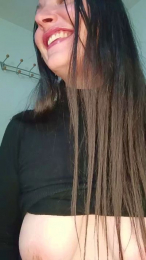 FoxySpanks webcam model stream image