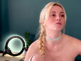 super_peach_stream webcam model stream image