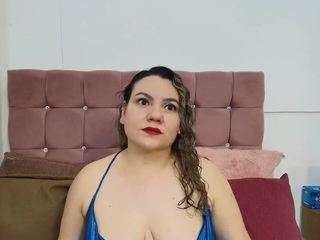 kerly-mature webcam model stream image