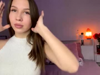 lunail webcam chaturbate model stream image