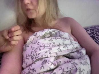 BunnyGoddess webcam bongacams model stream image