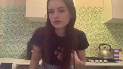 LorieCassata webcam model stream image