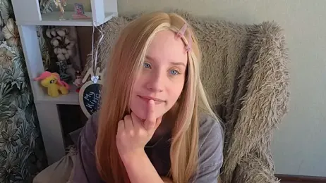 sarakaell webcam model stream image