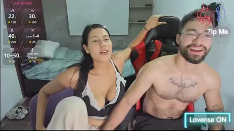 Two_Shades webcam model stream image