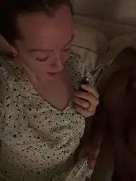 fucklyweds webcam model stream image