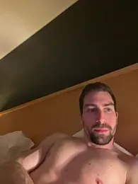 Rac-Coon webcam model stream image