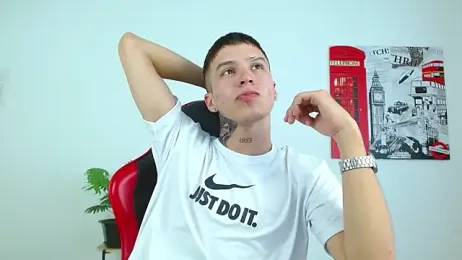 Cumandres18 webcam model stream image