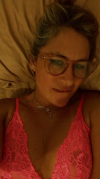 Viviana48A webcam model stream image