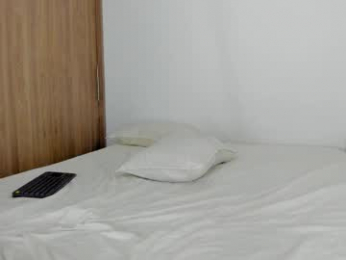 serge_7 webcam model stream image