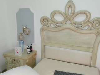 chloe-adams10 webcam model stream image