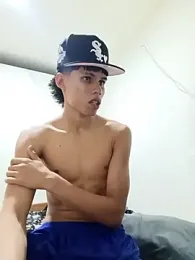 mazo18 webcam model stream image