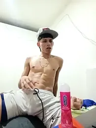 mazo18 webcam model stream image