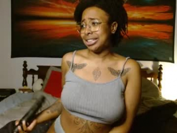 call_me_hedone webcam model stream image