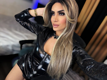 AlexaKhalifa webcam model stream image