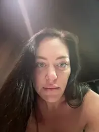 LilliThelo webcam model stream image