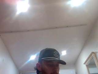 tallhungcloudyy webcam model stream image