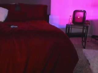 yiaunaniree webcam model stream image