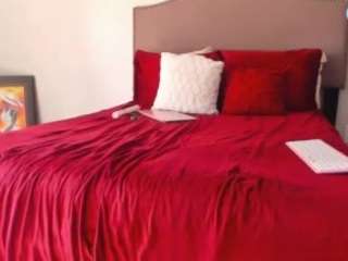 yiaunaniree webcam model stream image