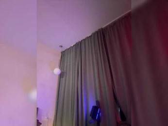 Vilgelmina webcam model stream image