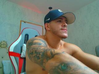 Alan Thompson webcam model stream image