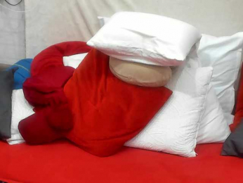 KyliePage1 webcam model stream image