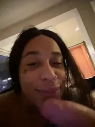 Kirajason webcam model stream image
