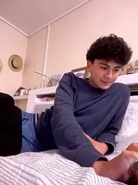 hungspanishtwink webcam model stream image