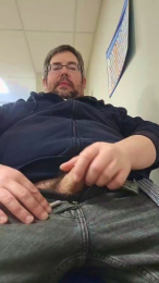 Beardeconflans webcam model stream image