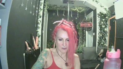 SkySparks webcam model stream image