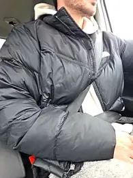 Zeefy webcam stripchat model stream image