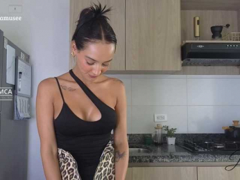 _MissJulia_ webcam model stream image