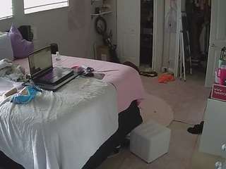 voyeurcam-house-charleys-room webcam model stream image