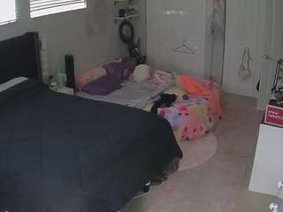 voyeurcam-house-charleys-room webcam model stream image
