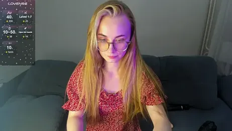 MewStella webcam model stream image