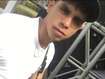 BillyDaniel webcam model stream image