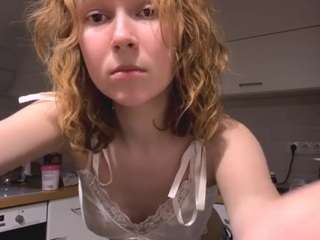 sharronhelzer webcam model stream image