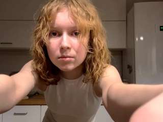 sharronhelzer webcam model stream image